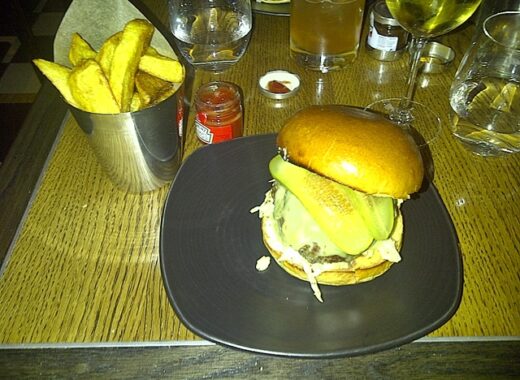 bread street kitchen burger