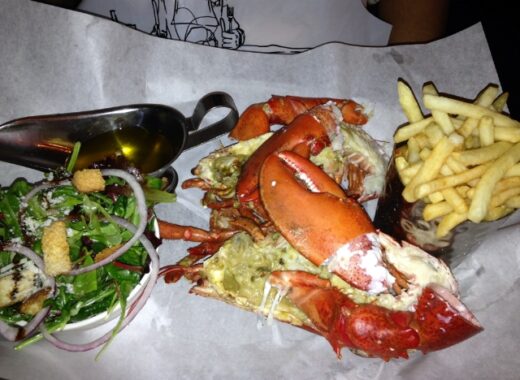 Burger & Lobster