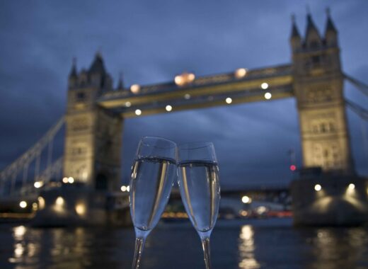 Valentines's Day London Bridge Champagne
