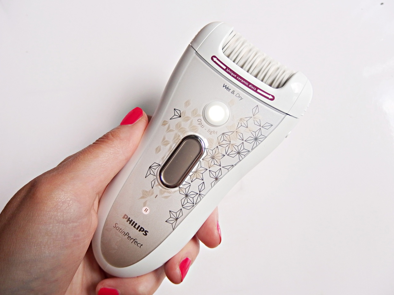 Reserve Rustic Become aware Philips SatinPerfect Wet & Dry Epilator Review