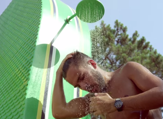 Havaianas Beach Showers