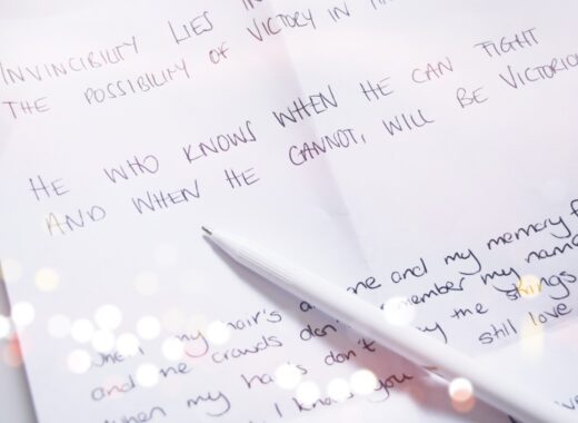 Handwriting Graphologist