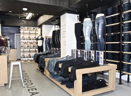 AEO Pop-Up