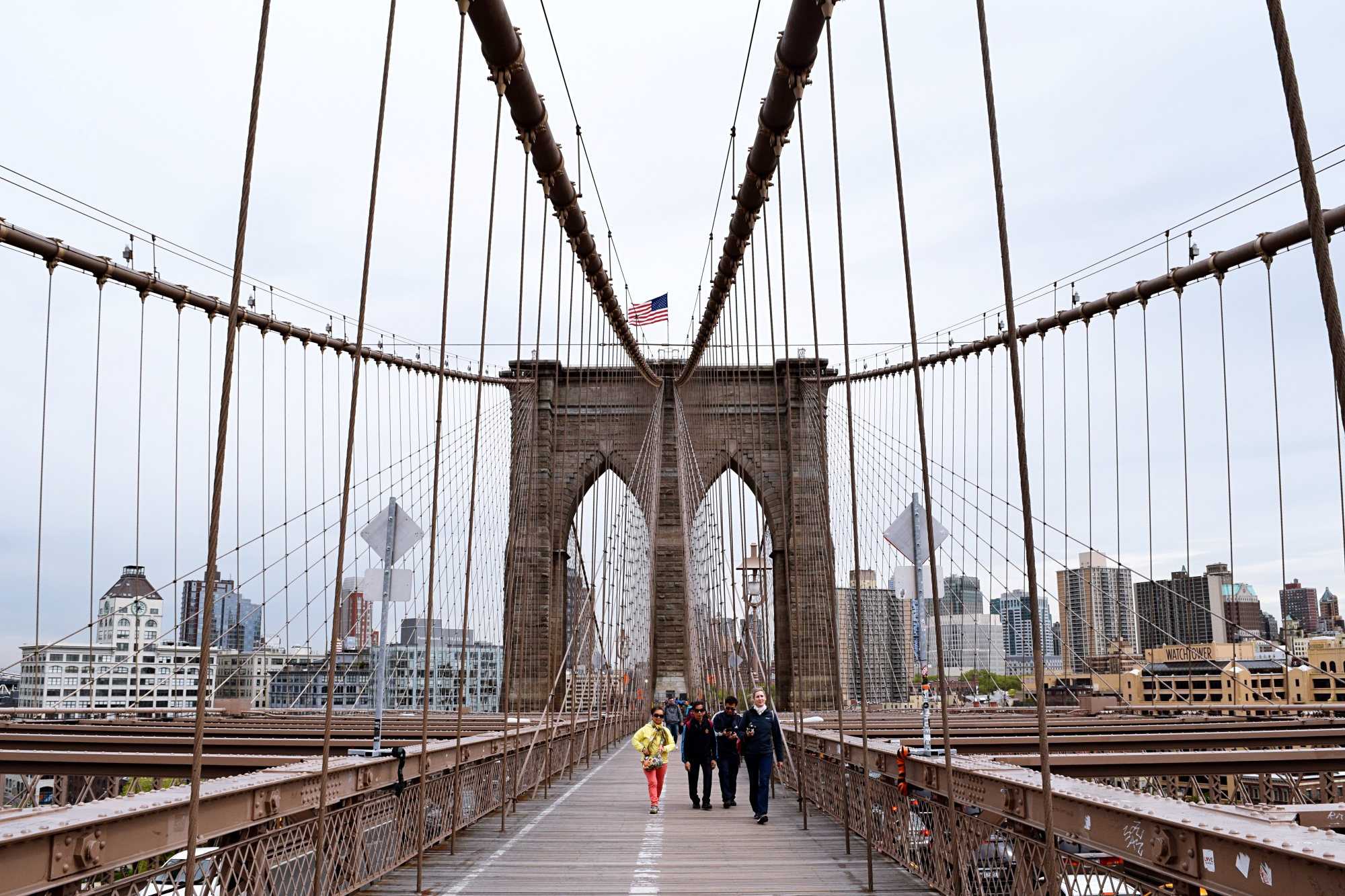 How to walk the Brooklyn Bridge